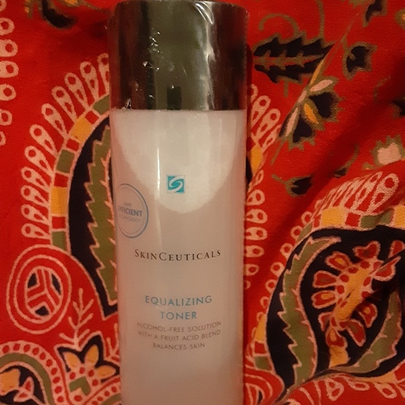 Skin Ceuticals - Picture 3 of 5
